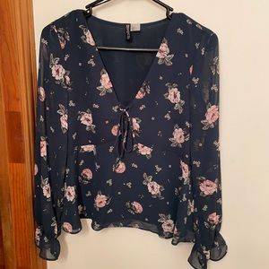 H&M divided Blouse